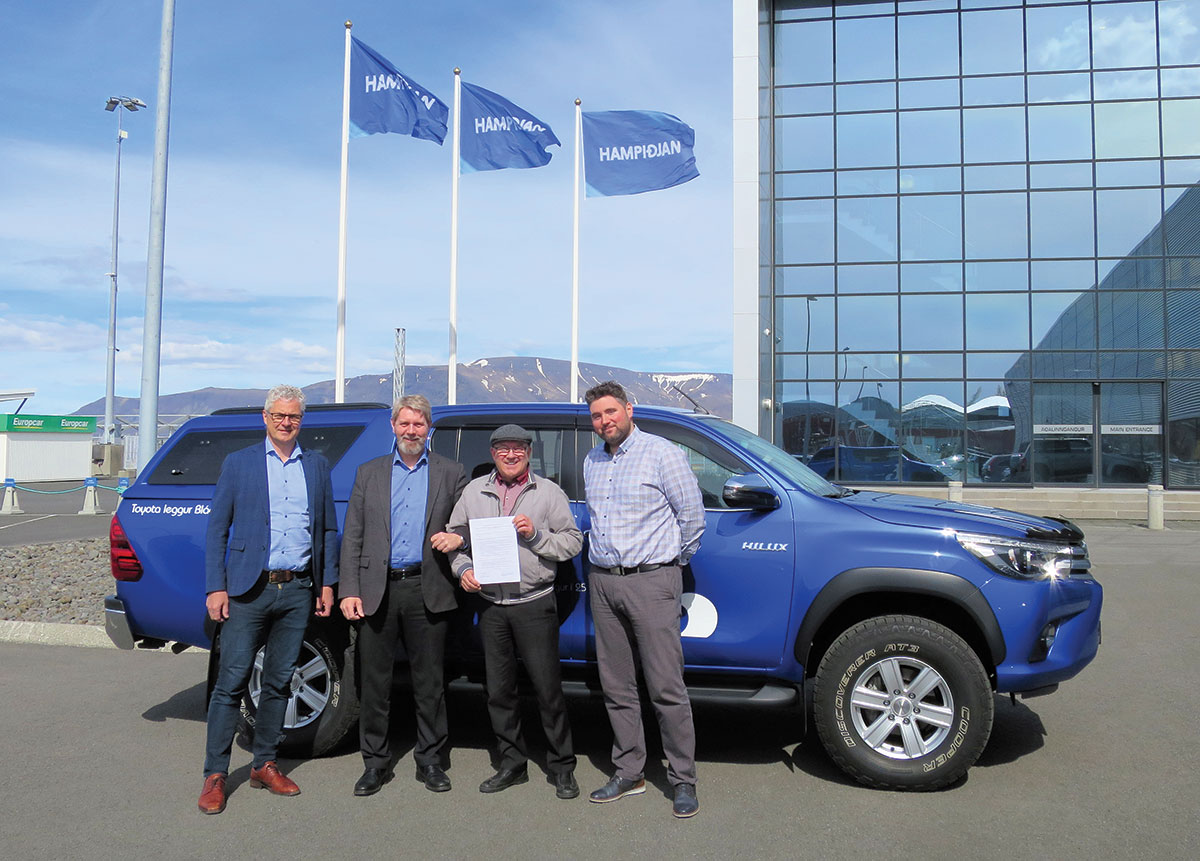 Hampiðjan og Blái herinn undirrituðu samstarfs samning